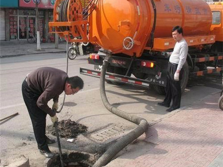 公安清掏化粪池，健康生活从这里开始